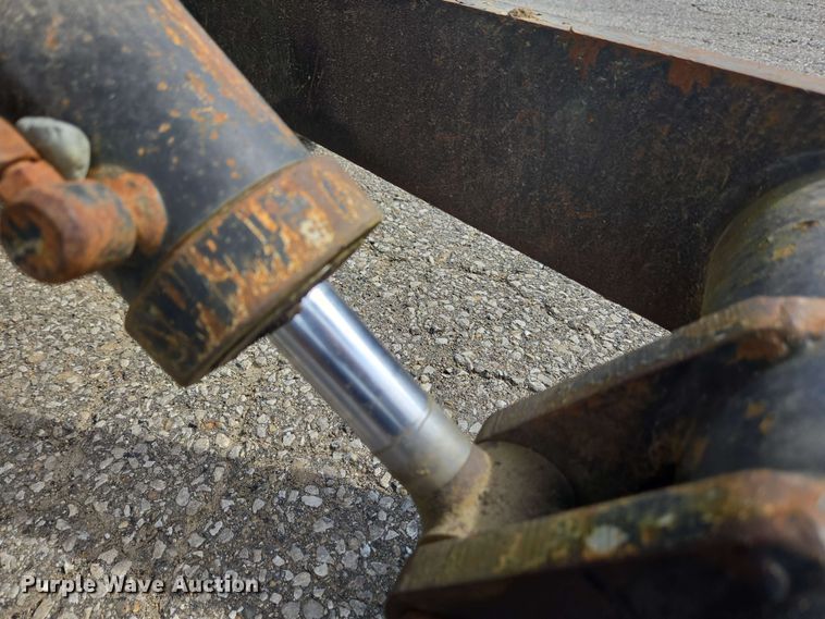 image for item EC4226 1996 Vermeer V5750 trencher