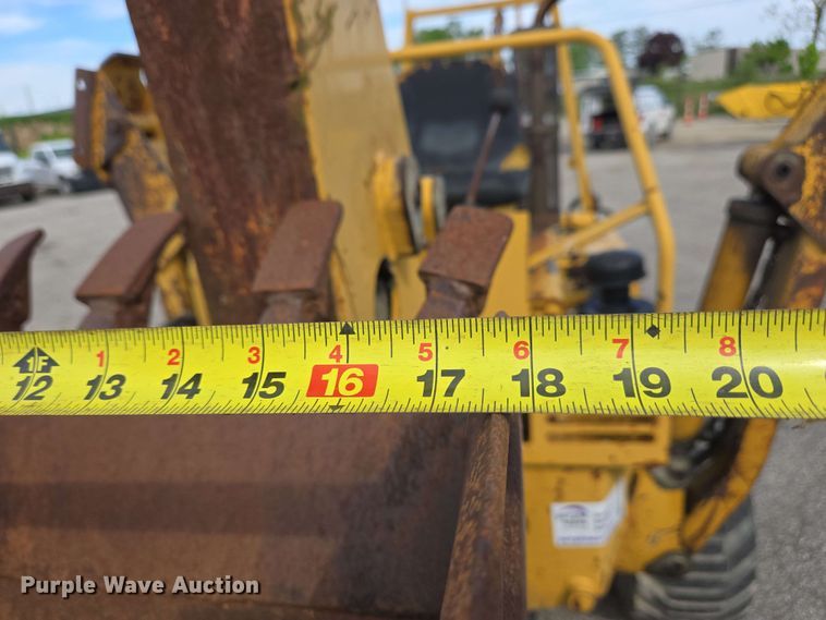 image for item EC4226 1996 Vermeer V5750 trencher