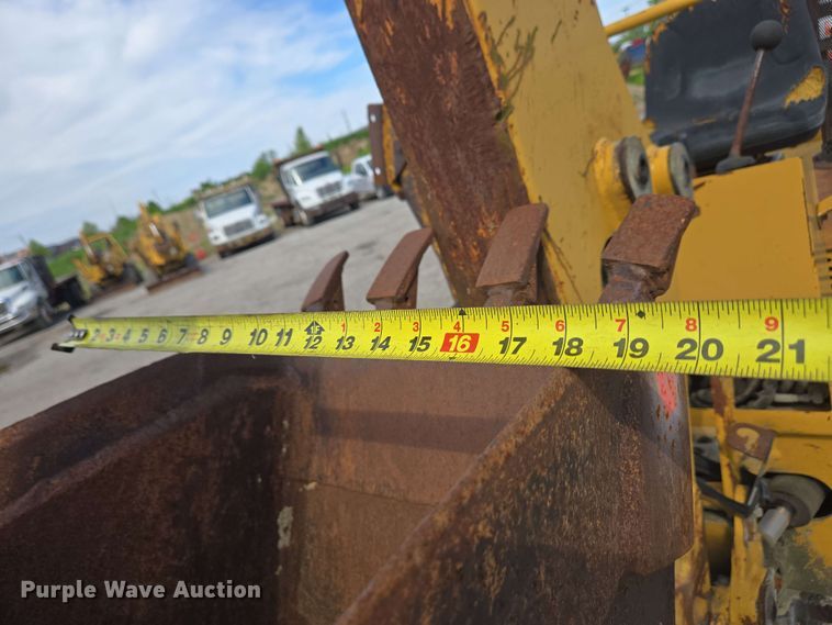 image for item EC4226 1996 Vermeer V5750 trencher