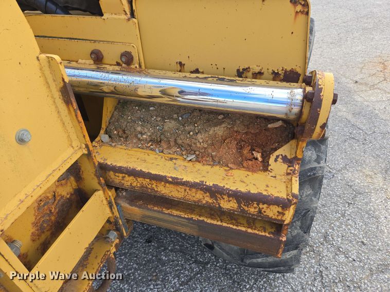 image for item EC4226 1996 Vermeer V5750 trencher