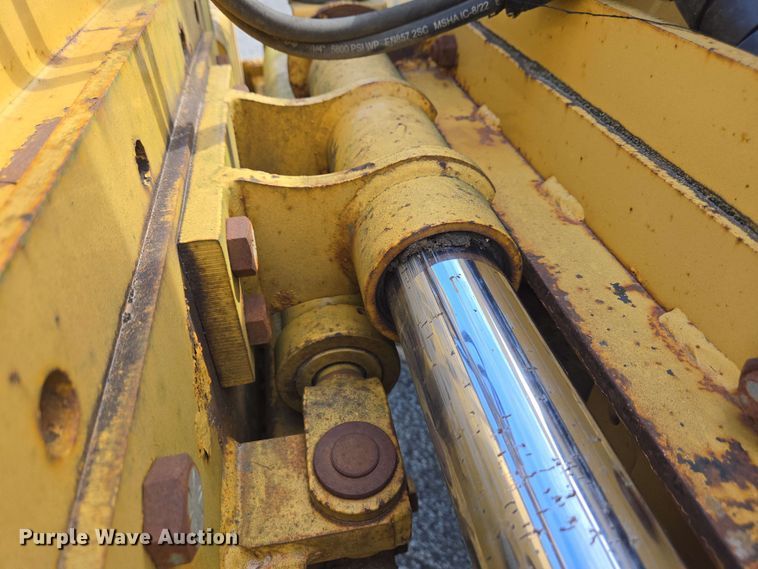 image for item EC4226 1996 Vermeer V5750 trencher