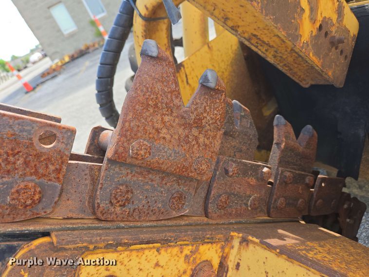 image for item EC4226 1996 Vermeer V5750 trencher