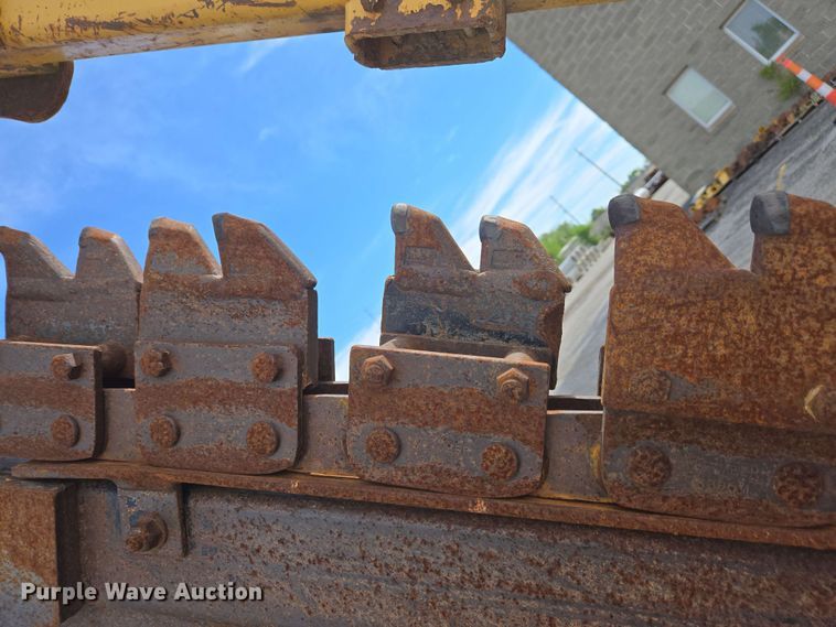 image for item EC4226 1996 Vermeer V5750 trencher