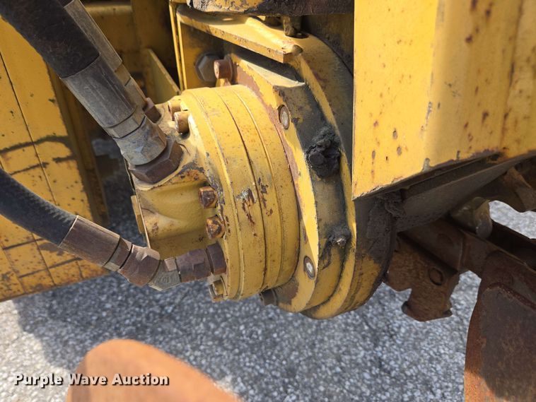 image for item EC4226 1996 Vermeer V5750 trencher