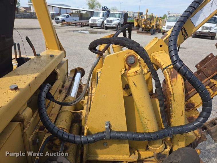 image for item EC4226 1996 Vermeer V5750 trencher