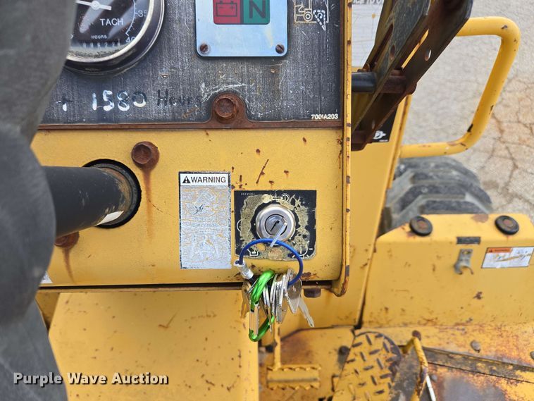 image for item EC4226 1996 Vermeer V5750 trencher