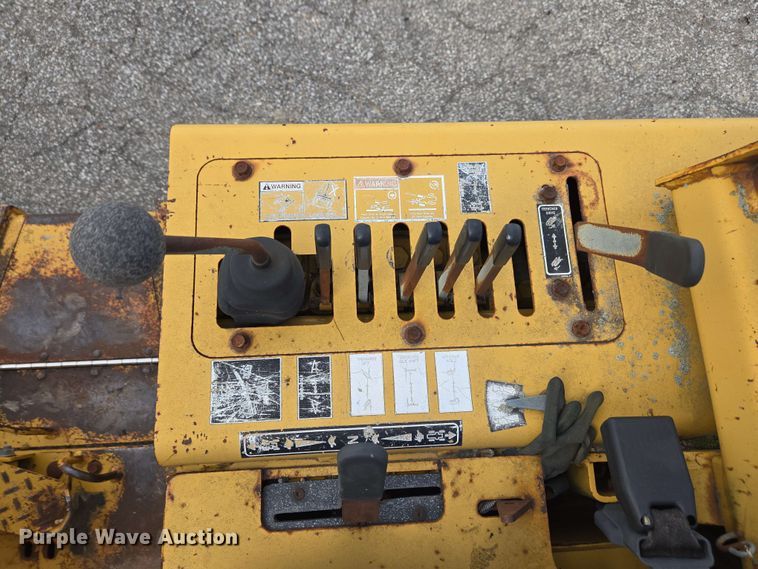 image for item EC4226 1996 Vermeer V5750 trencher