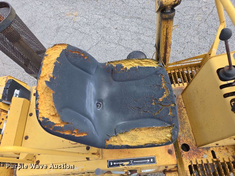 image for item EC4226 1996 Vermeer V5750 trencher