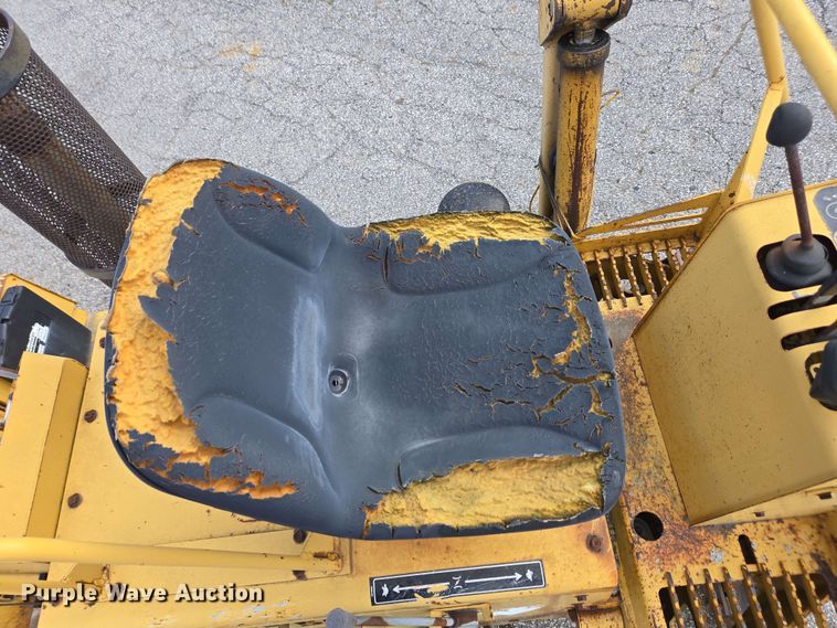 image for item EC4226 1996 Vermeer V5750 trencher