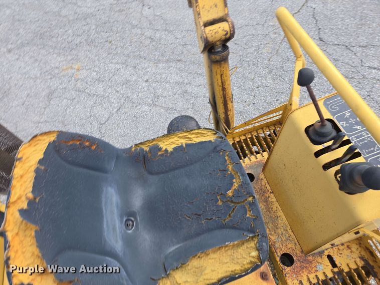 image for item EC4226 1996 Vermeer V5750 trencher