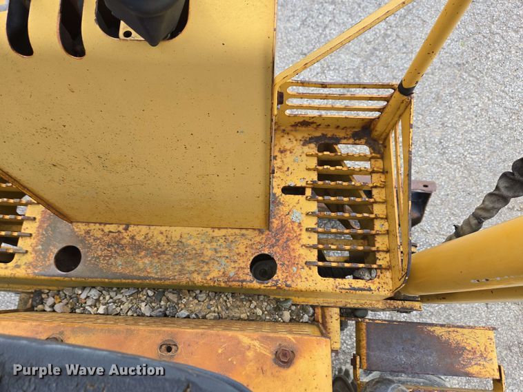 image for item EC4226 1996 Vermeer V5750 trencher