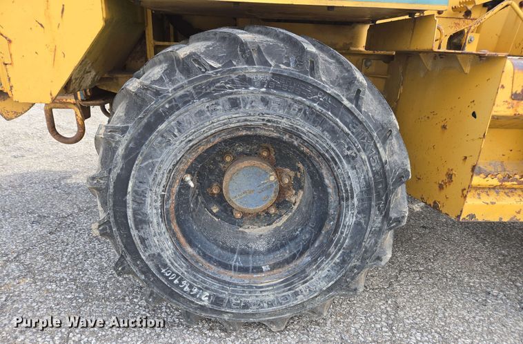 image for item EC4226 1996 Vermeer V5750 trencher