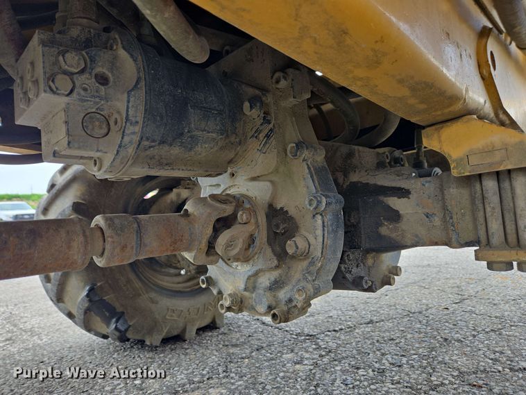 image for item EC4227 2006 Vermeer RT450 trencher