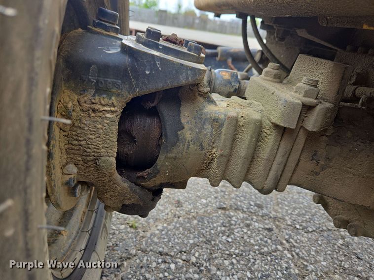 image for item EC4227 2006 Vermeer RT450 trencher