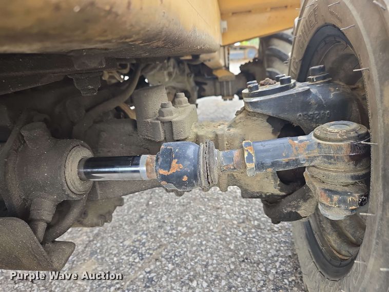 image for item EC4227 2006 Vermeer RT450 trencher