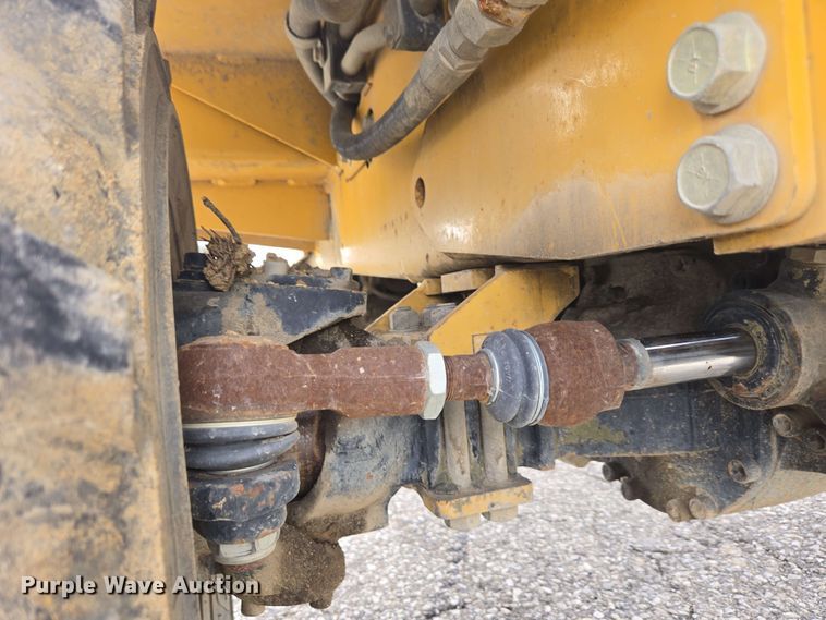 image for item EC4227 2006 Vermeer RT450 trencher