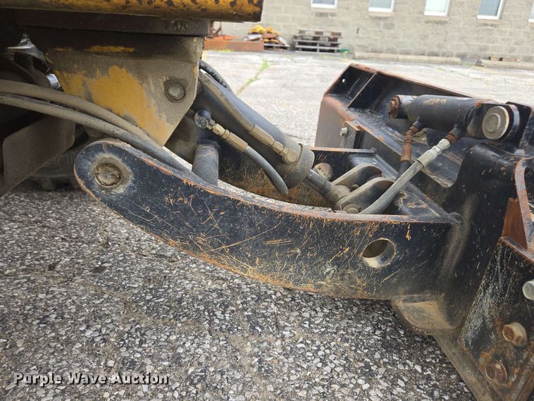 image for item EC4227 2006 Vermeer RT450 trencher