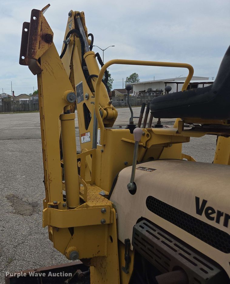 image for item EC4227 2006 Vermeer RT450 trencher