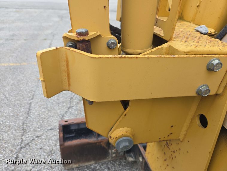 image for item EC4227 2006 Vermeer RT450 trencher