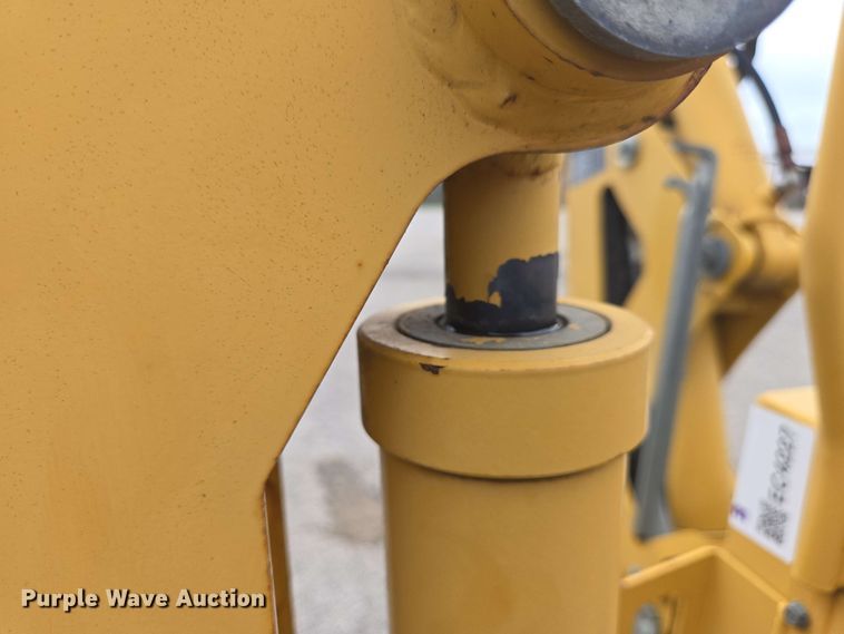 image for item EC4227 2006 Vermeer RT450 trencher