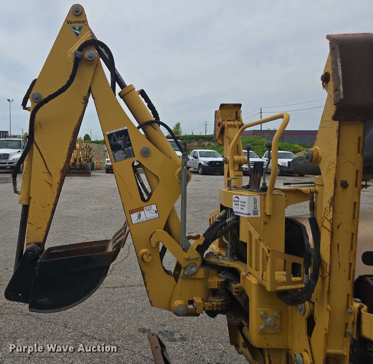 image for item EC4227 2006 Vermeer RT450 trencher