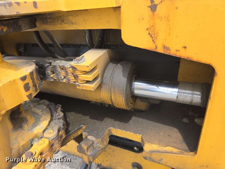 image for item EC4227 2006 Vermeer RT450 trencher