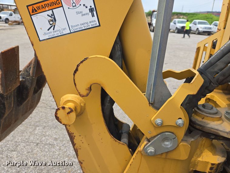 image for item EC4227 2006 Vermeer RT450 trencher