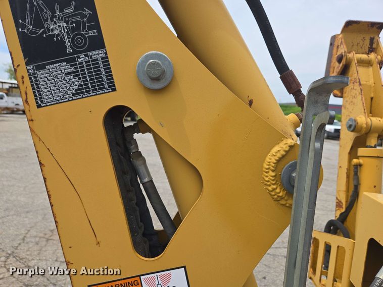 image for item EC4227 2006 Vermeer RT450 trencher