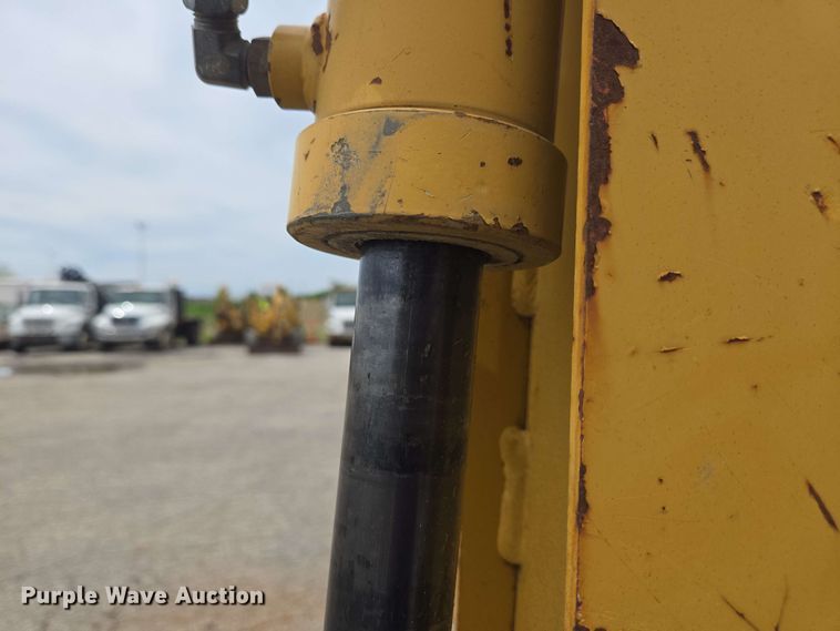 image for item EC4227 2006 Vermeer RT450 trencher