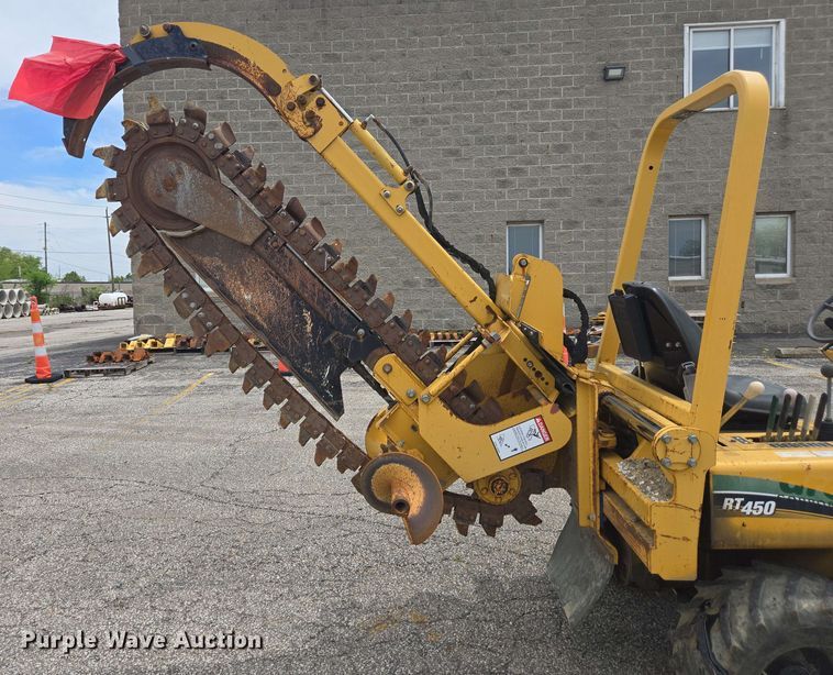image for item EC4227 2006 Vermeer RT450 trencher