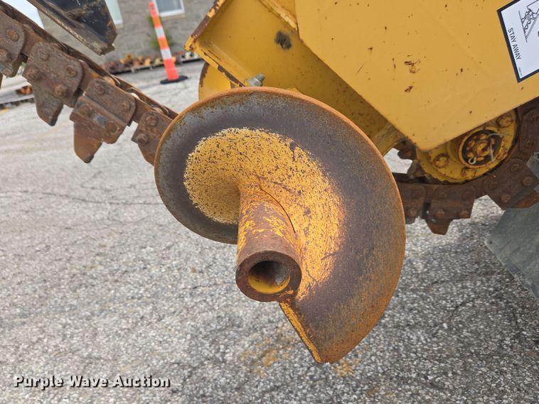 image for item EC4227 2006 Vermeer RT450 trencher
