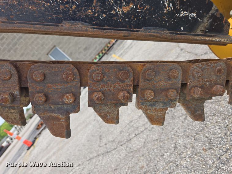 image for item EC4227 2006 Vermeer RT450 trencher