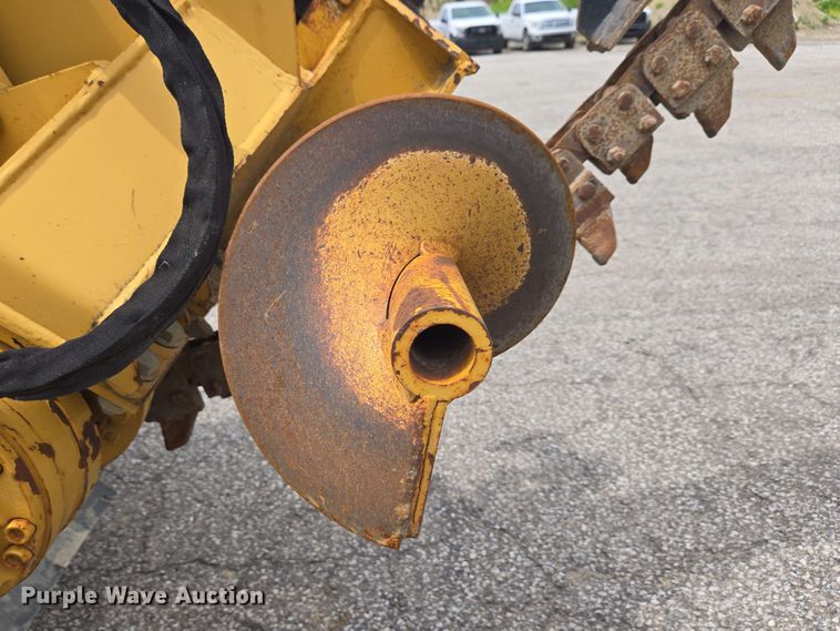 image for item EC4227 2006 Vermeer RT450 trencher
