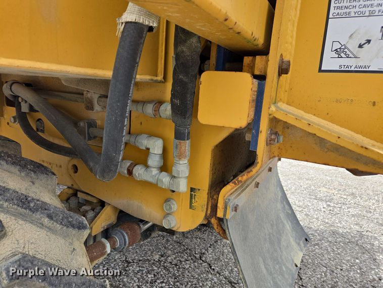 image for item EC4227 2006 Vermeer RT450 trencher