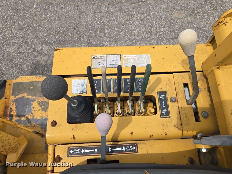 image for item EC4227 2006 Vermeer RT450 trencher