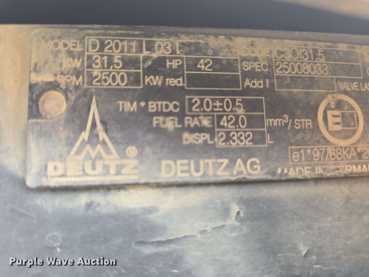 image for item EC4227 2006 Vermeer RT450 trencher