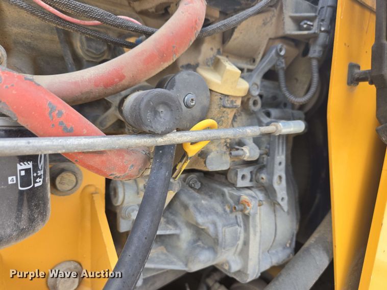 image for item EC4227 2006 Vermeer RT450 trencher