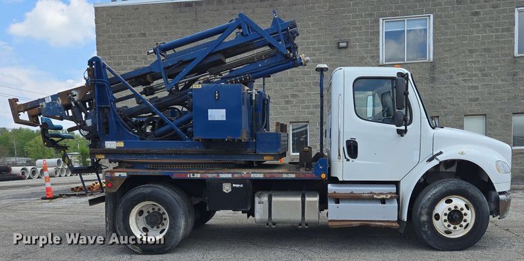 image for item EC4230 2013 Freightliner M2  combination pressure digger/ post driver truck