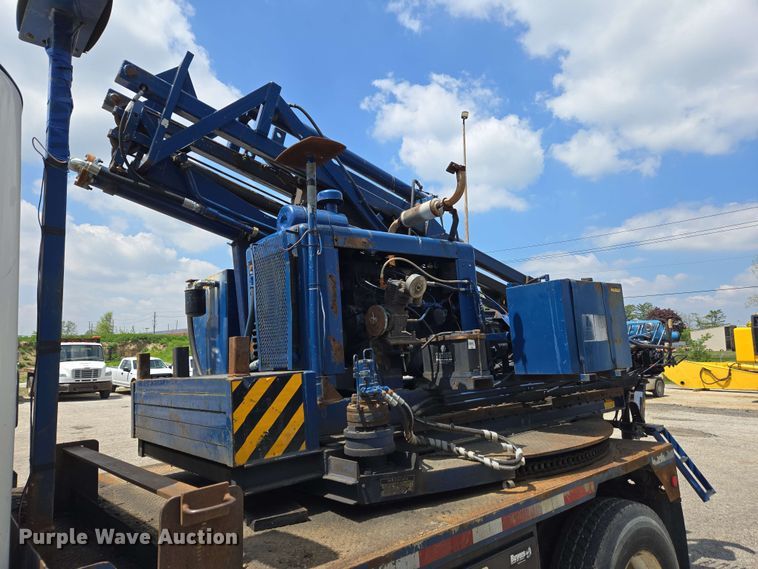 image for item EC4230 2013 Freightliner M2  combination pressure digger/ post driver truck