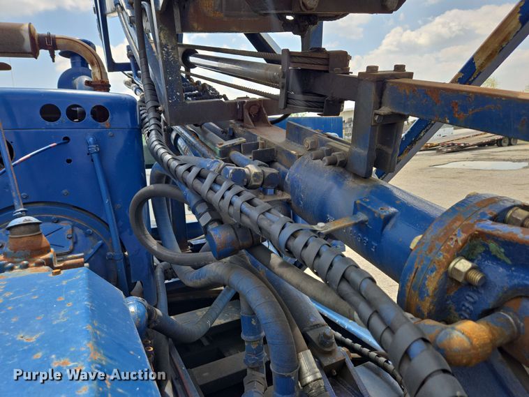 image for item EC4230 2013 Freightliner M2  combination pressure digger/ post driver truck