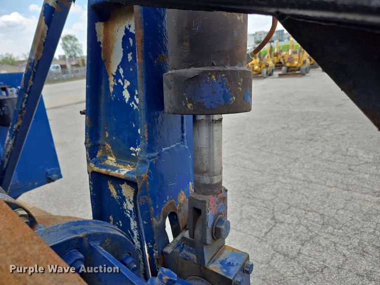 image for item EC4230 2013 Freightliner M2  combination pressure digger/ post driver truck