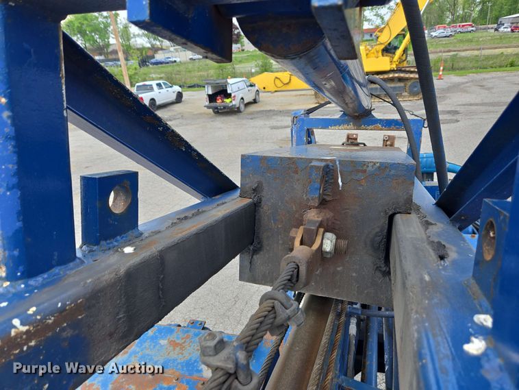 image for item EC4230 2013 Freightliner M2  combination pressure digger/ post driver truck