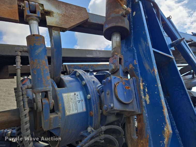 image for item EC4230 2013 Freightliner M2  combination pressure digger/ post driver truck