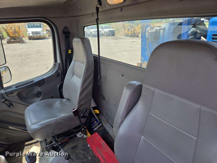 image for item EC4230 2013 Freightliner M2  combination pressure digger/ post driver truck