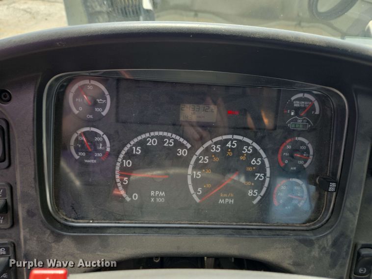 image for item EC4230 2013 Freightliner M2  combination pressure digger/ post driver truck