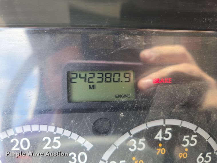 image for item EC4230 2013 Freightliner M2  combination pressure digger/ post driver truck