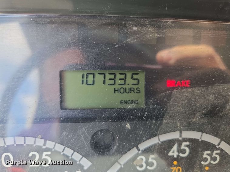 image for item EC4230 2013 Freightliner M2  combination pressure digger/ post driver truck