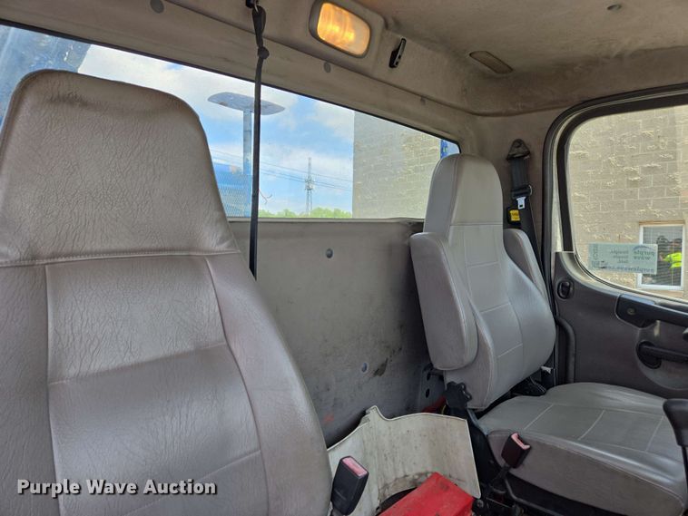 image for item EC4230 2013 Freightliner M2  combination pressure digger/ post driver truck