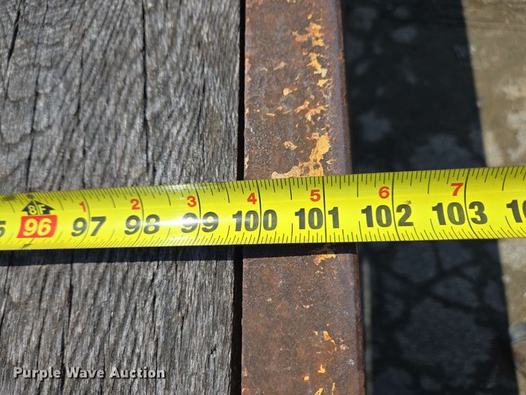 image for item EC4232 2011 Durcholz flatbed trailer