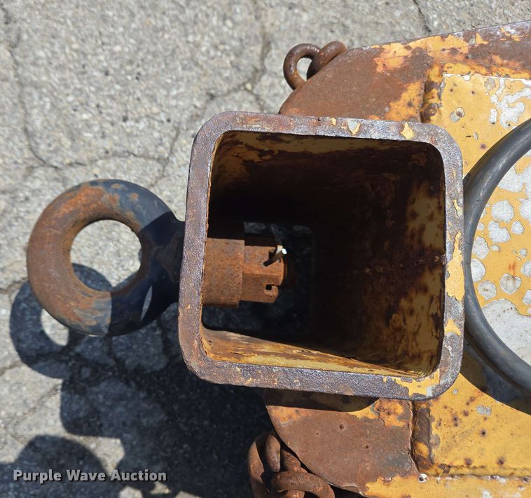 image for item EC4232 2011 Durcholz flatbed trailer